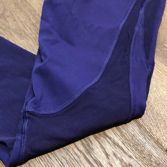 Aritzia Leggings - Picture 2 of 5